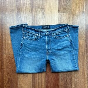 Abercrombie Athletic Slim Jeans 32X24